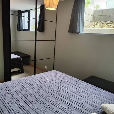 Modern And Comfortable In Attractive Neighborhood 스타방에르